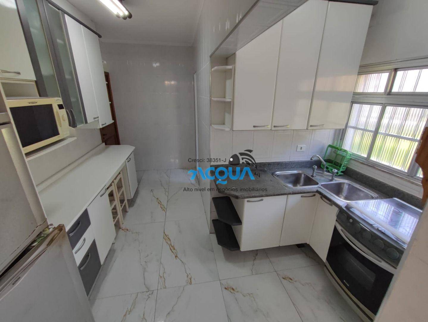 Apartamento para alugar com 3 quartos, 130m² - Foto 3