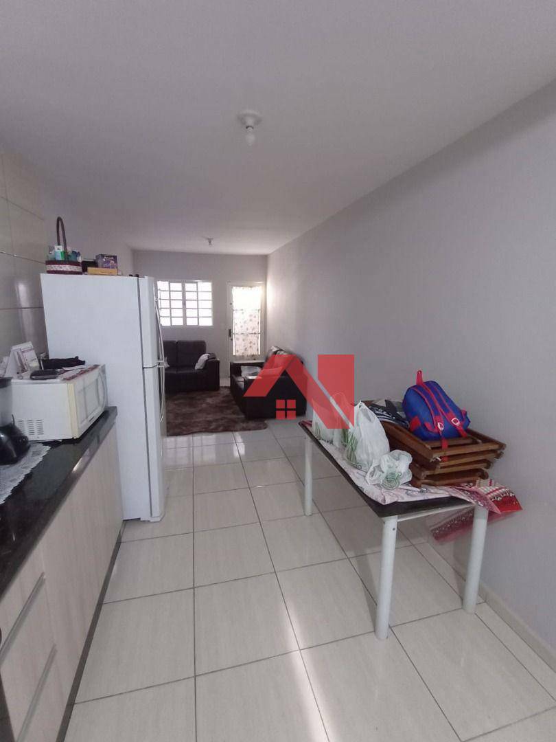 Casa à venda com 2 quartos, 150m² - Foto 12