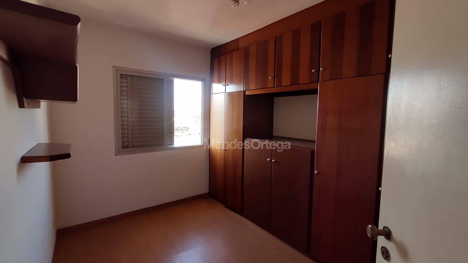 Apartamento para alugar com 3 quartos, 90m² - Foto 11