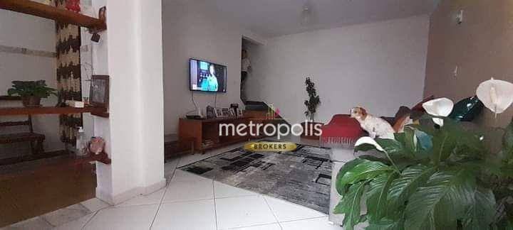 Sobrado à venda com 2 quartos, 250m² - Foto 1