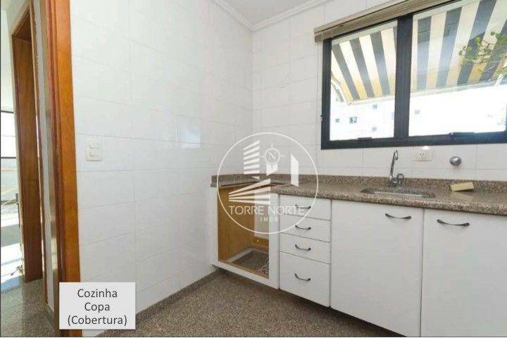 Cobertura à venda com 3 quartos, 220m² - Foto 16