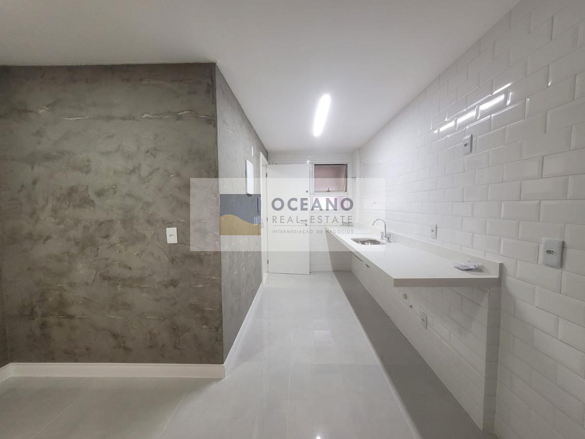 Casa de Condomínio à venda com 5 quartos, 226m² - Foto 5