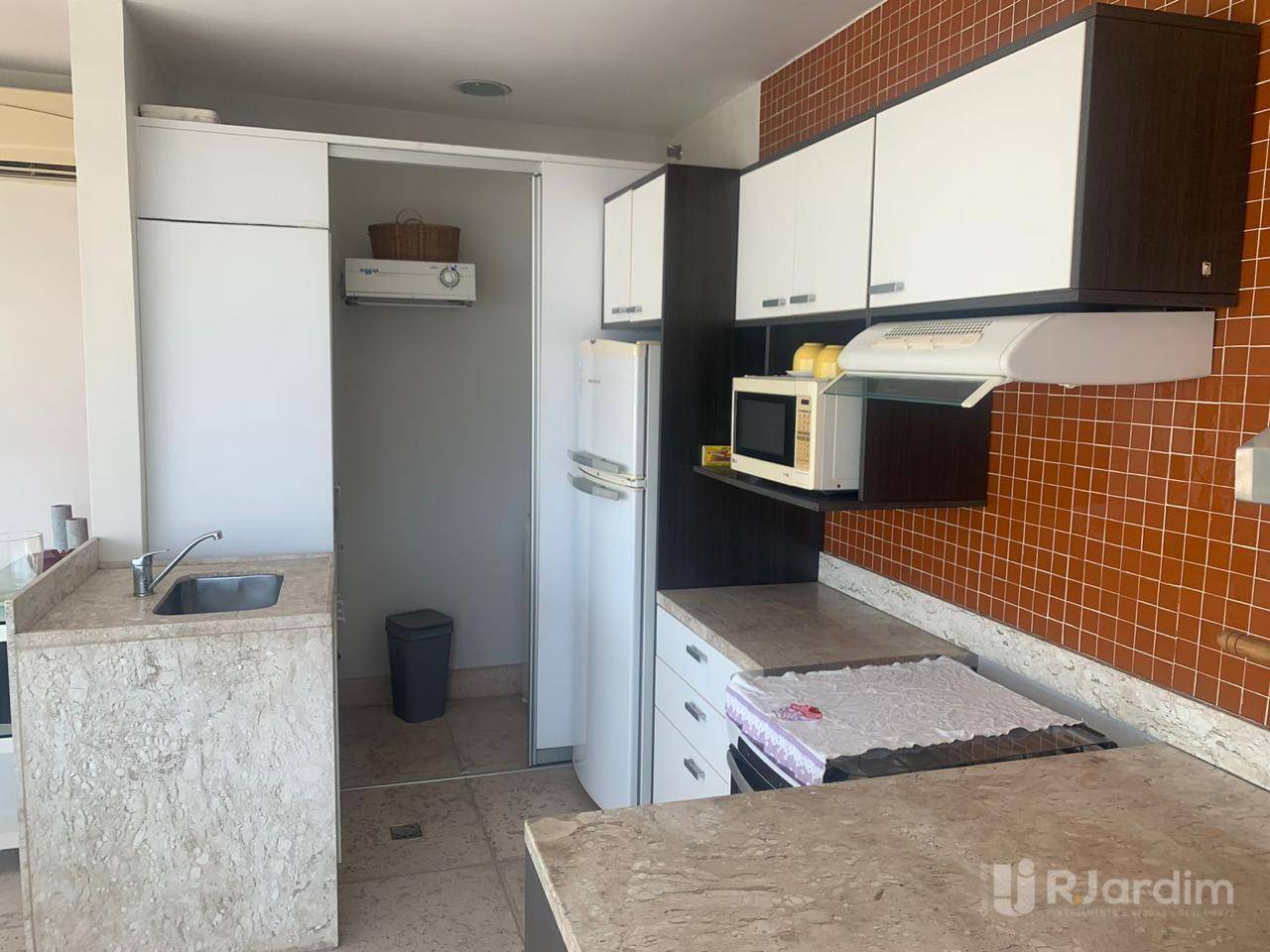 Cobertura à venda e aluguel com 3 quartos, 166m² - Foto 5