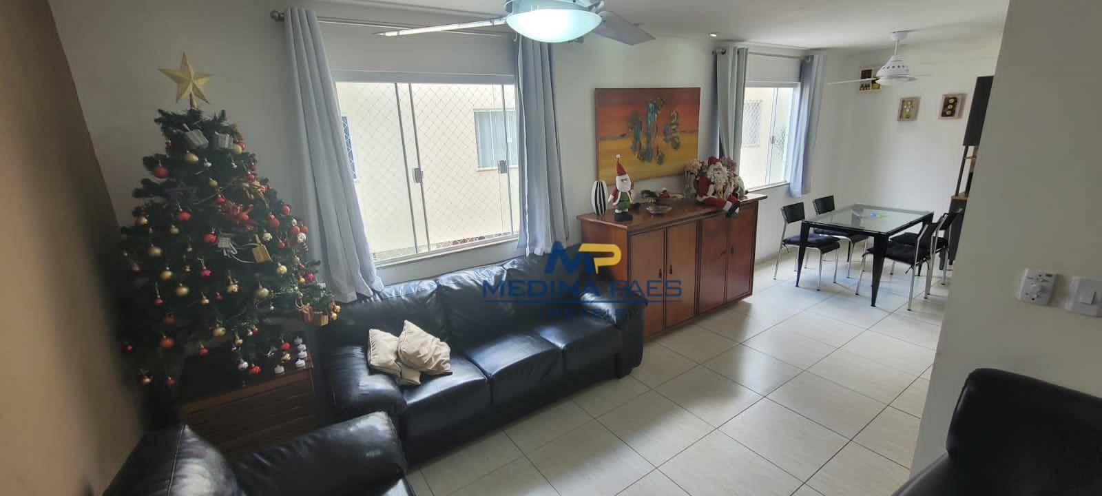 Casa à venda com 2 quartos, 120m² - Foto 2