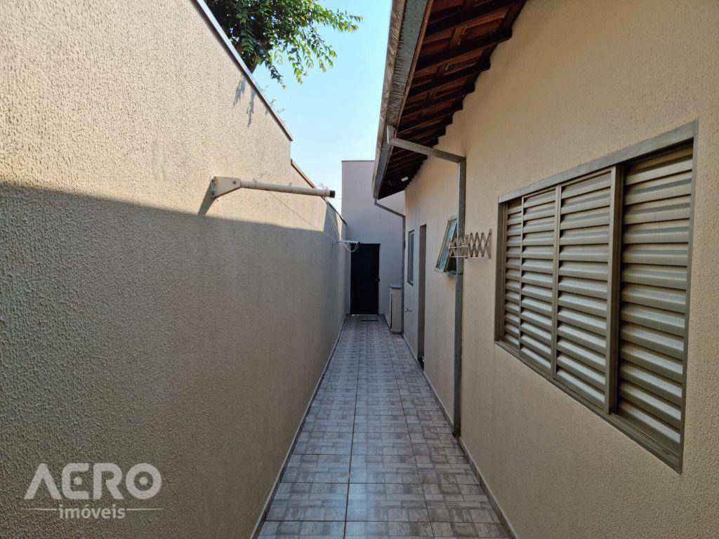 Casa à venda com 3 quartos, 175m² - Foto 5