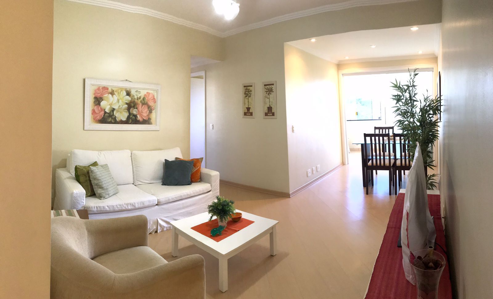 Apartamento à venda com 3 quartos, 70m² - Foto 1