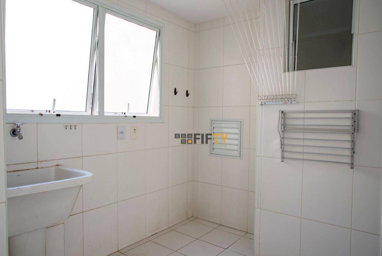 Apartamento para alugar com 4 quartos, 246m² - Foto 22