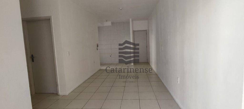 Apartamento à venda com 2 quartos, 57m² - Foto 22