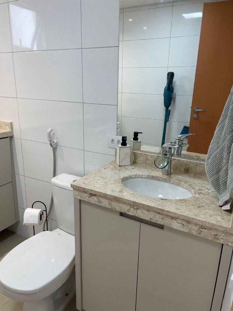 Apartamento à venda com 3 quartos, 218m² - Foto 13