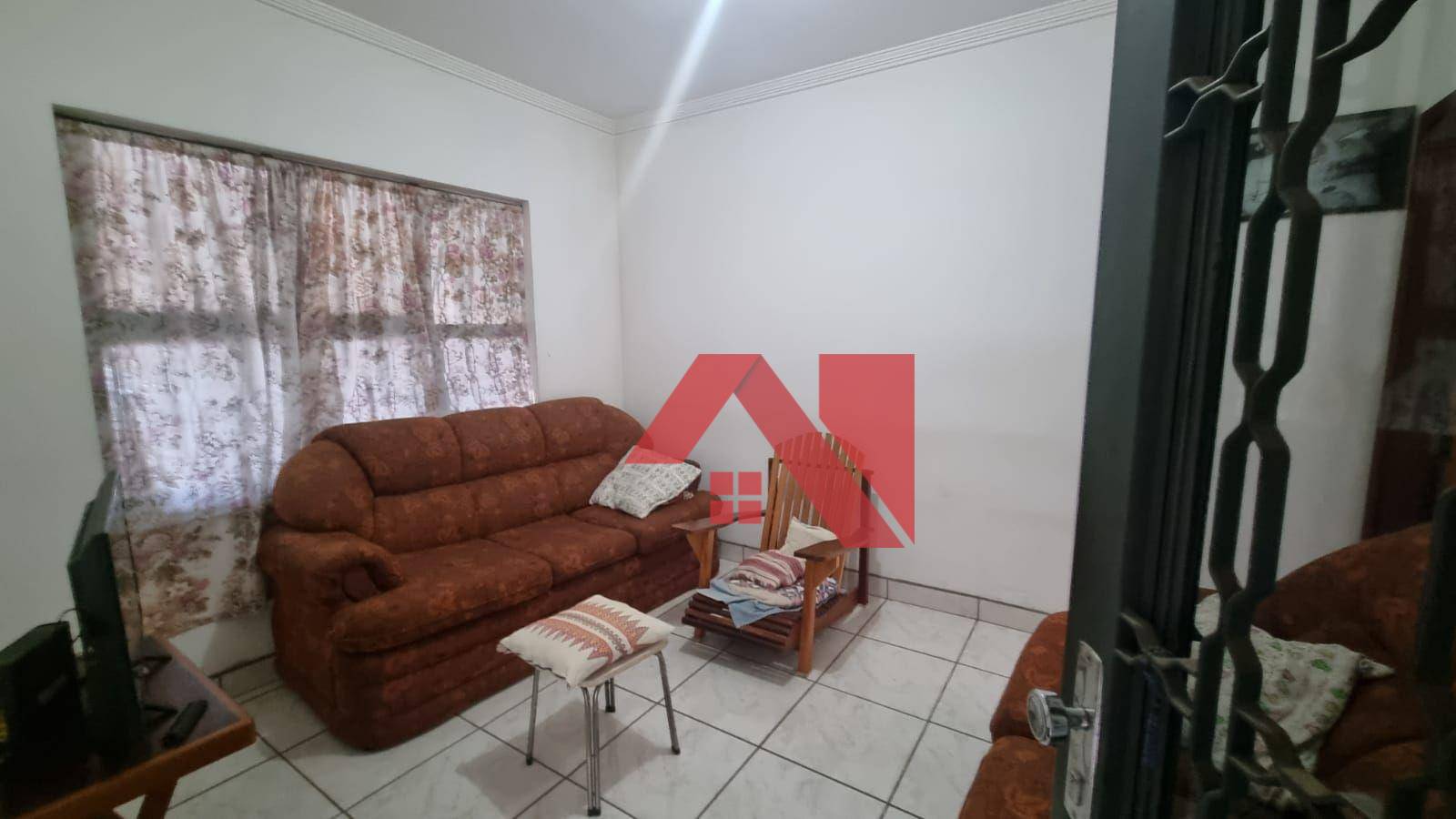 Casa à venda com 3 quartos, 270m² - Foto 5