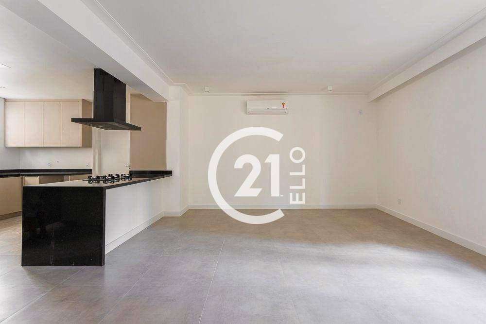 Apartamento para alugar com 3 quartos, 209m² - Foto 2