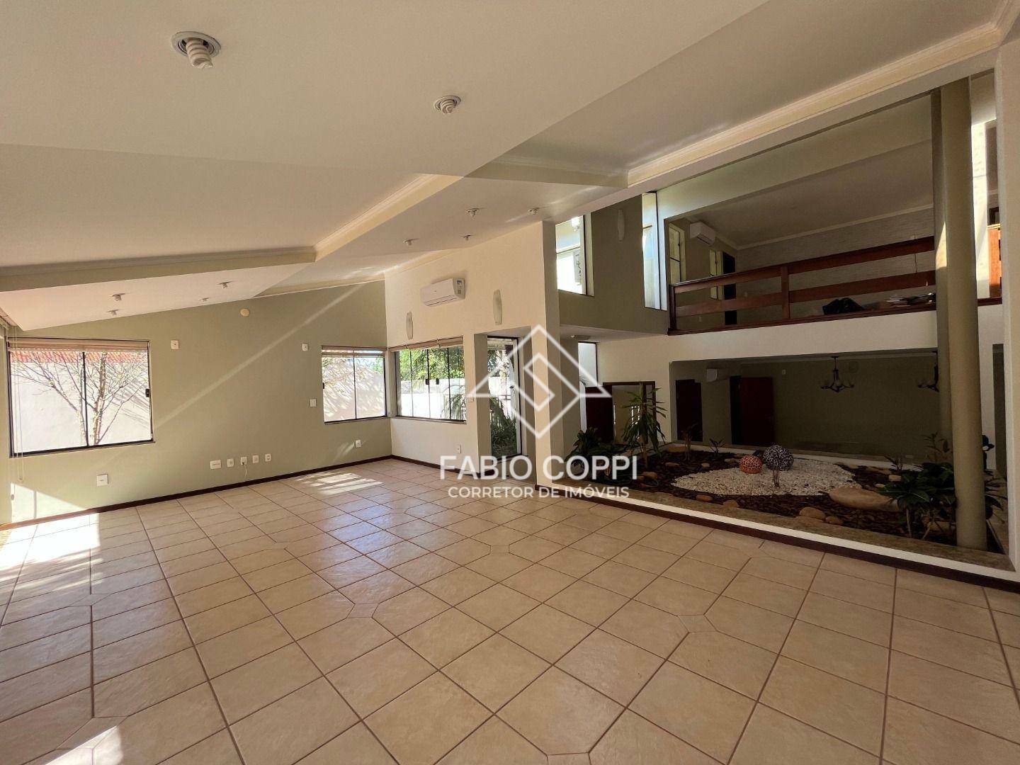 Casa de Condomínio à venda com 4 quartos, 570m² - Foto 2