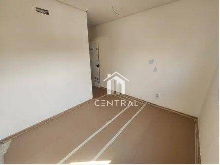 Apartamento à venda com 3 quartos, 108m² - Foto 2