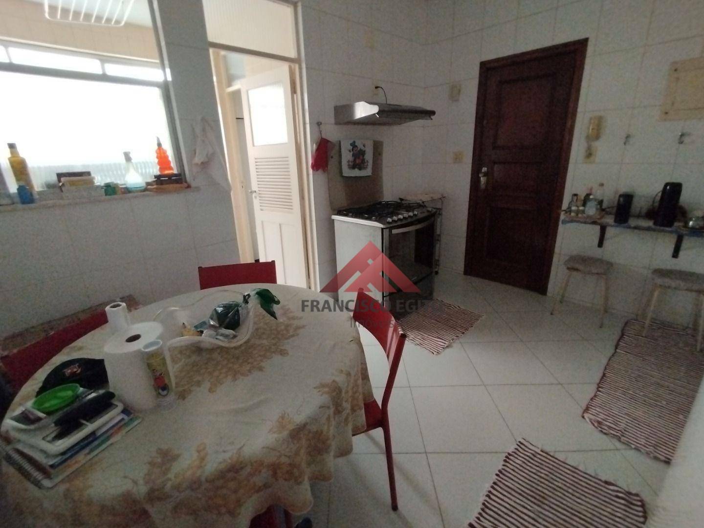 Apartamento à venda com 3 quartos, 204m² - Foto 14