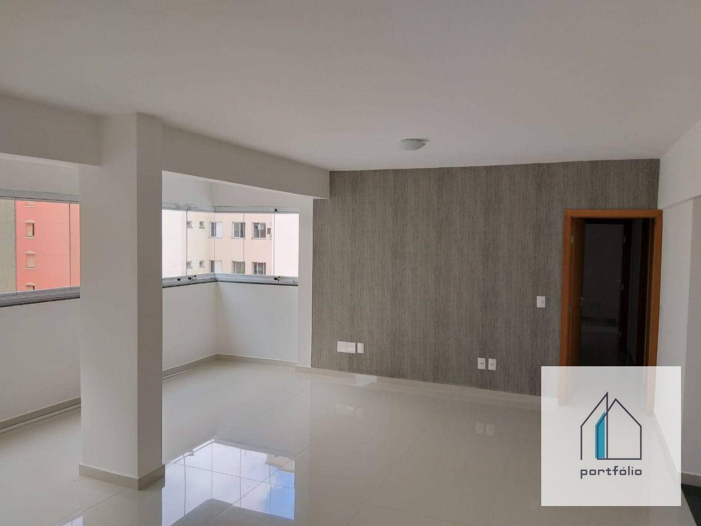 Apartamento à venda com 3 quartos, 107m² - Foto 2