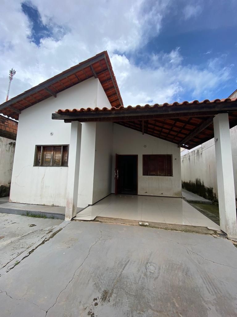 Casa à venda com 3 quartos, 100m² - Foto 1