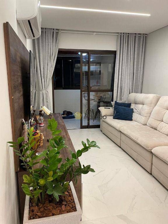 Apartamento à venda com 3 quartos, 107m² - Foto 7