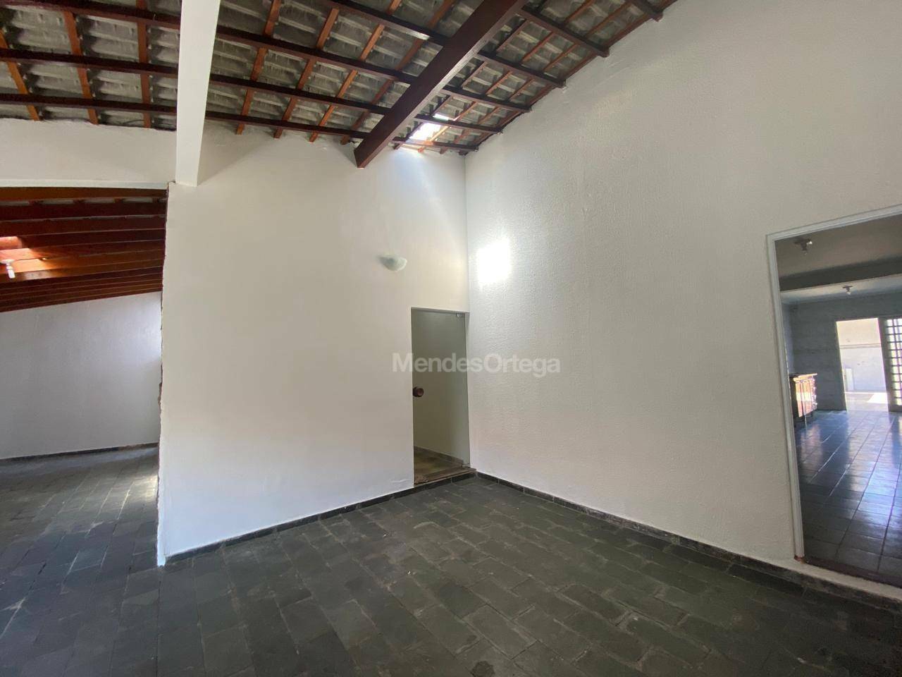 Casa para alugar com 3 quartos, 255m² - Foto 6