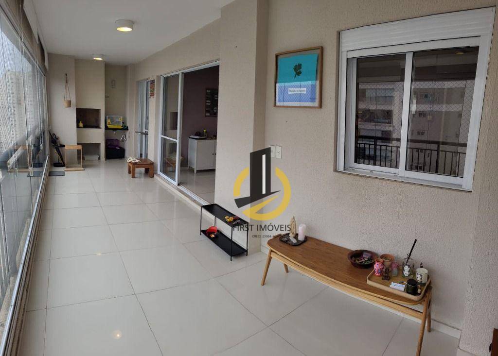 Apartamento à venda com 3 quartos, 147m² - Foto 3