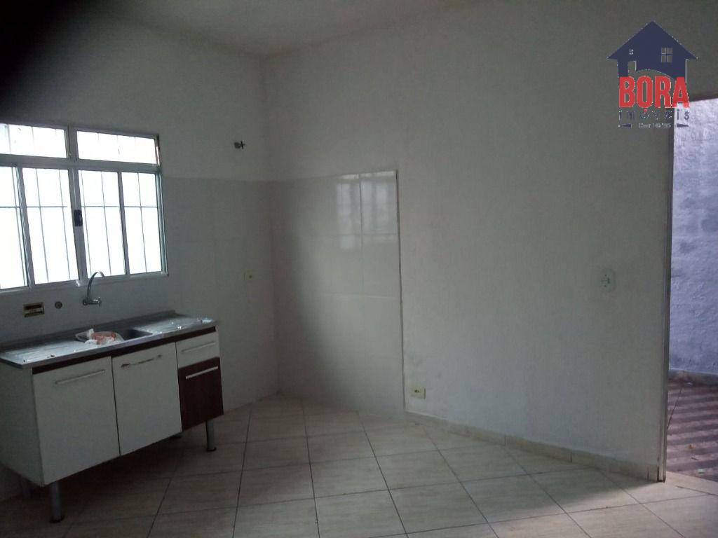 Casa à venda com 2 quartos, 60m² - Foto 2