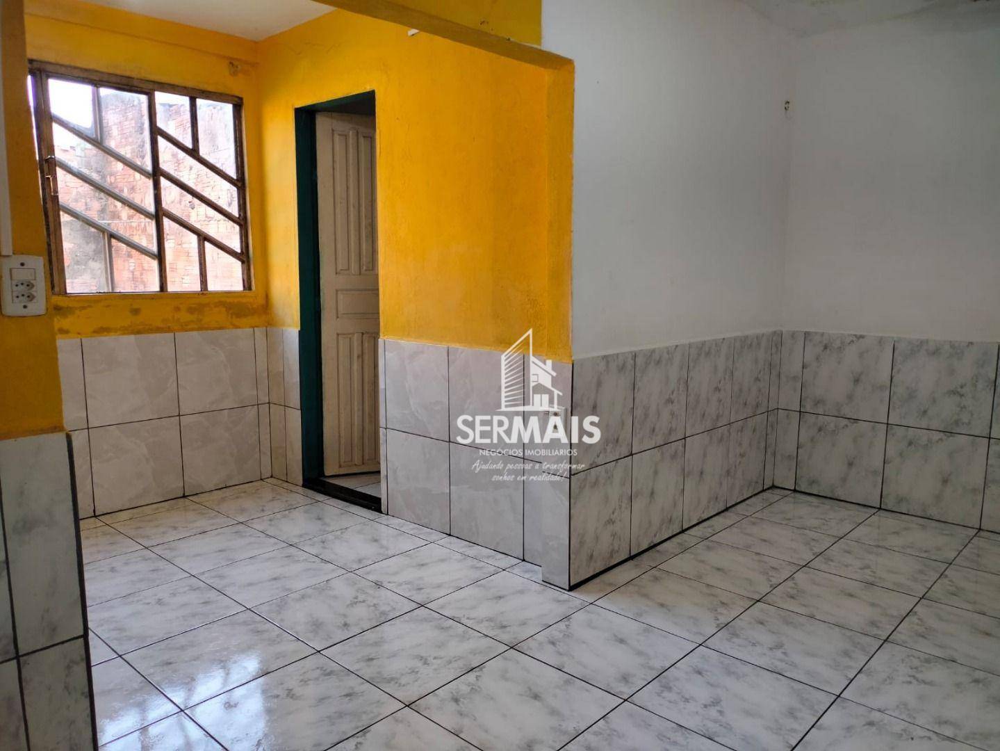 Casa à venda com 4 quartos, 228m² - Foto 2