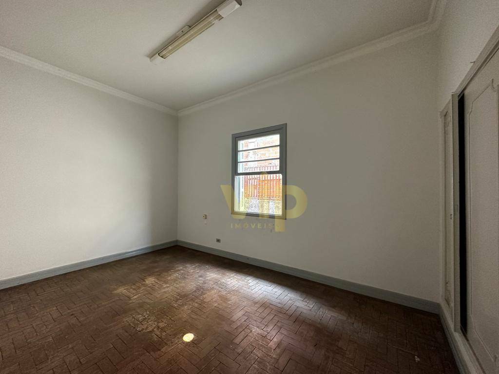 Casa à venda com 6 quartos, 400m² - Foto 14