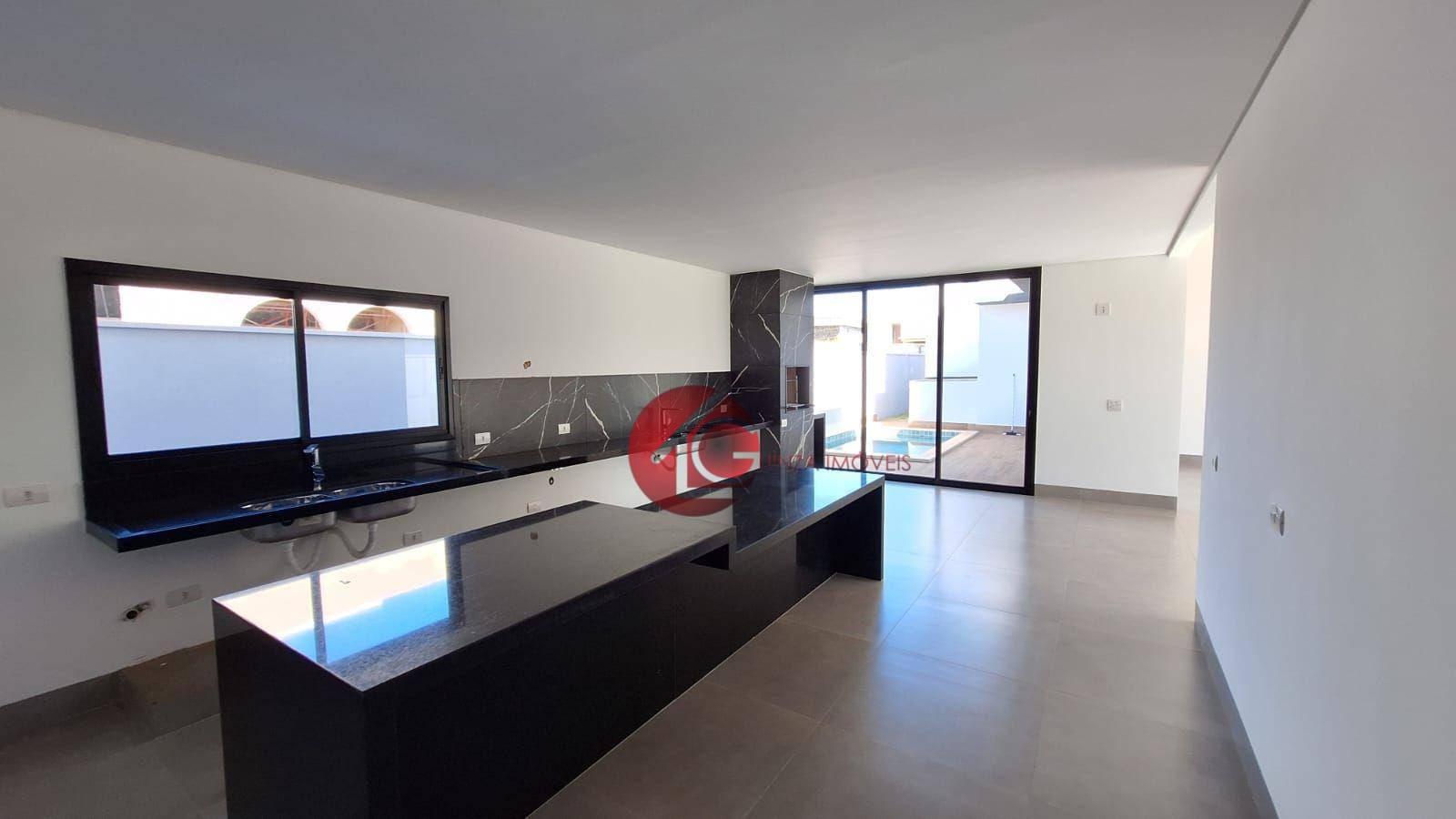 Casa de Condomínio à venda com 3 quartos, 201m² - Foto 3