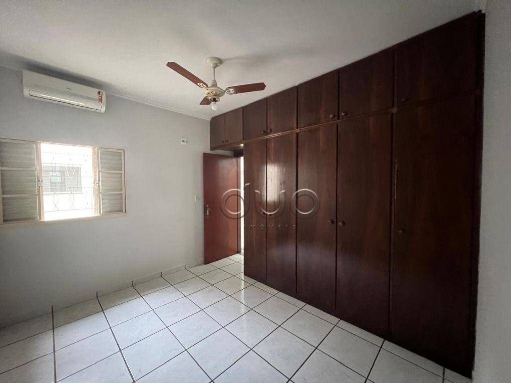 Casa para alugar com 3 quartos, 186m² - Foto 12