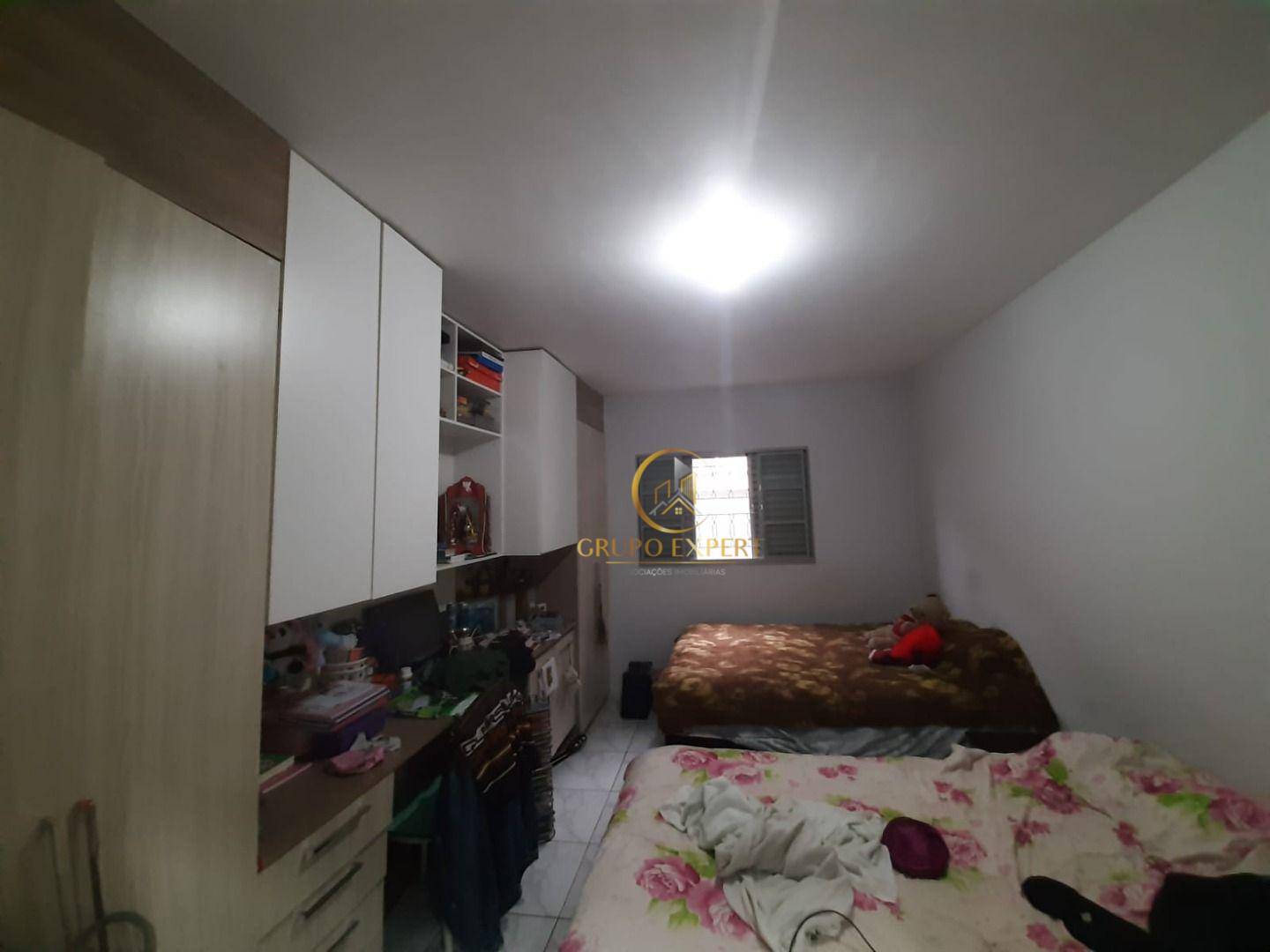 Casa à venda com 2 quartos, 80m² - Foto 3