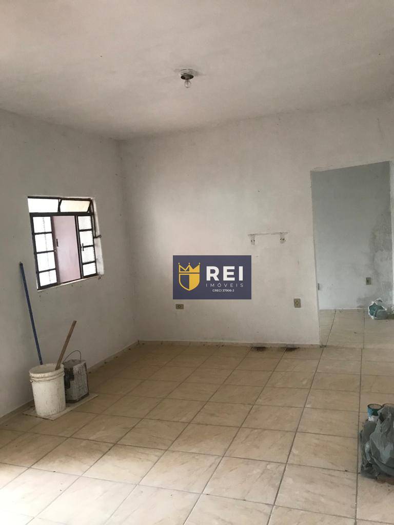 Casa à venda com 4 quartos, 205m² - Foto 11