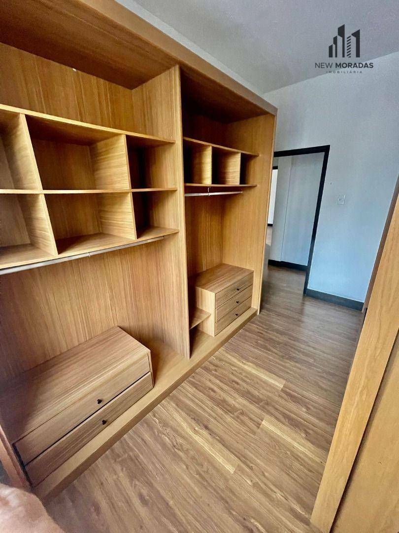 Apartamento à venda com 3 quartos, 157m² - Foto 19