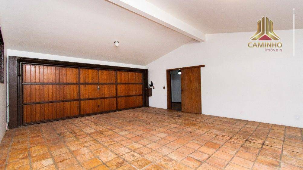 Casa à venda com 4 quartos, 304m² - Foto 11