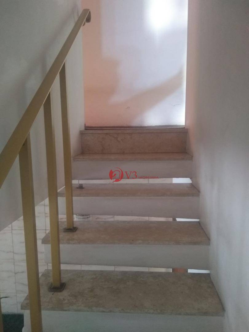 Sobrado à venda com 3 quartos, 220m² - Foto 5