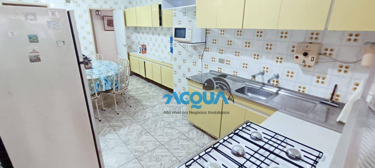 Apartamento à venda com 3 quartos, 142m² - Foto 4