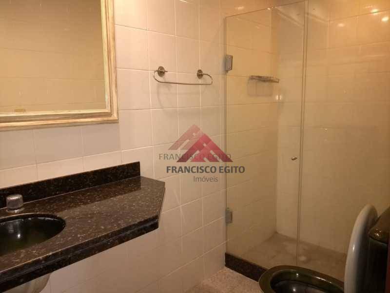 Apartamento à venda com 4 quartos, 270m² - Foto 9