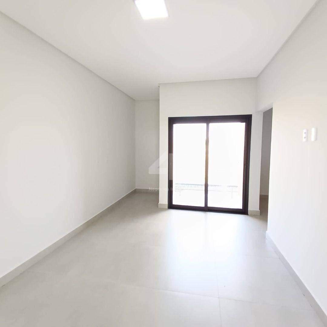 Sobrado à venda com 3 quartos, 130m² - Foto 4