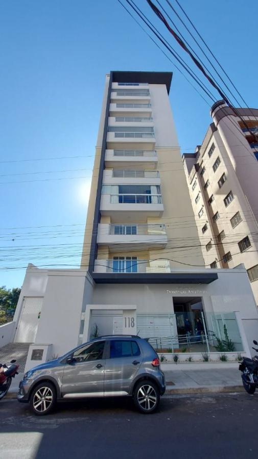 Apartamento à venda com 3 quartos, 118m² - Foto 1