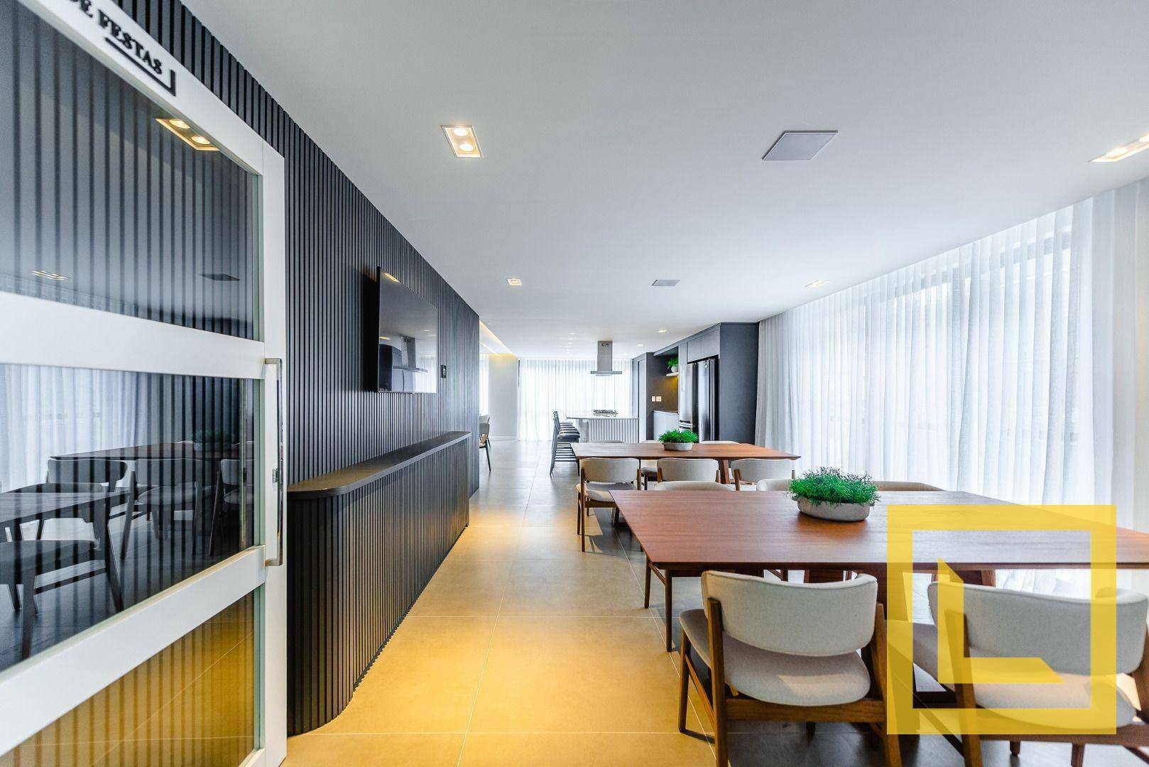 Apartamento à venda com 3 quartos, 170m² - Foto 16