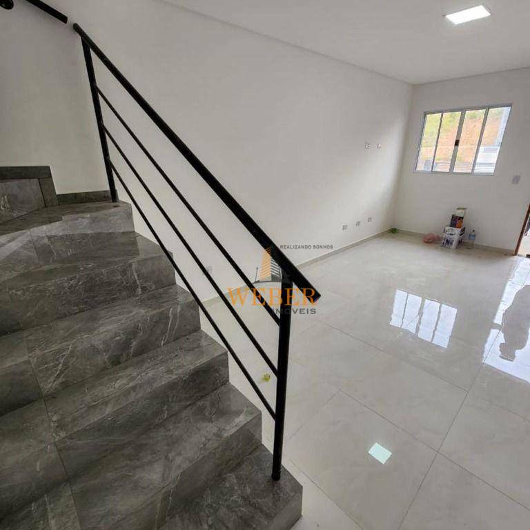 Casa à venda com 2 quartos, 120m² - Foto 8