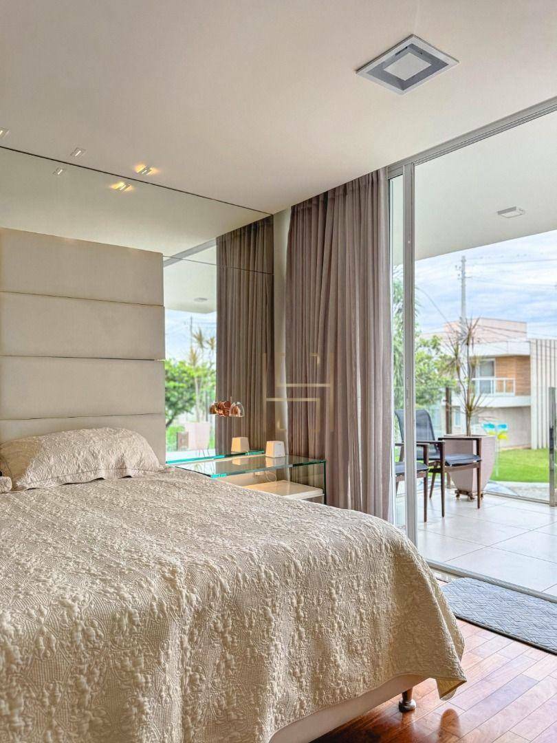 Casa de Condomínio à venda com 4 quartos, 350m² - Foto 12
