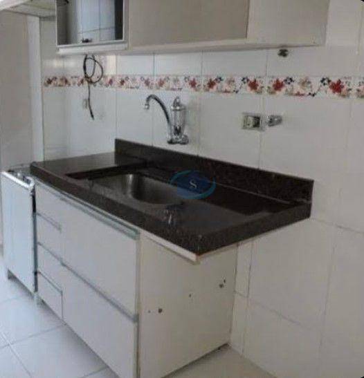 Apartamento à venda com 2 quartos, 62m² - Foto 4