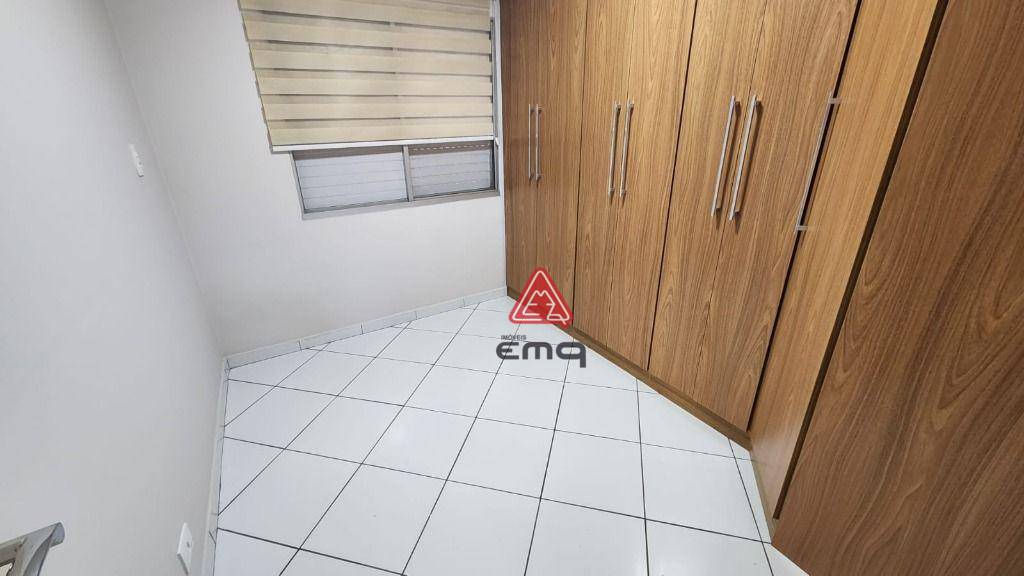 Apartamento à venda com 3 quartos, 70m² - Foto 9