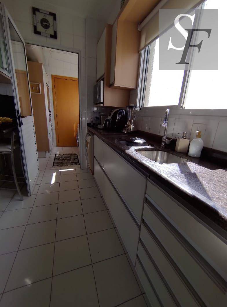 Apartamento à venda com 3 quartos, 171m² - Foto 14