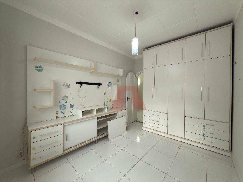Casa de Condomínio para alugar com 2 quartos, 250m² - Foto 10