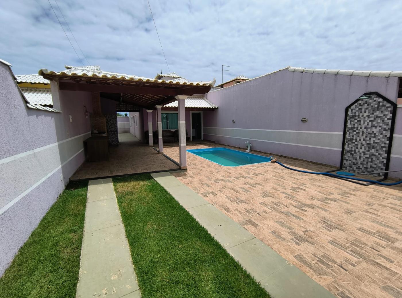 Casa à venda com 2 quartos, 225m² - Foto 1