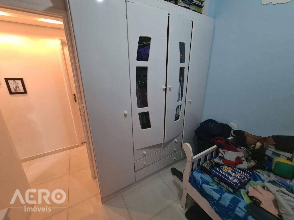 Apartamento à venda com 3 quartos, 90m² - Foto 15