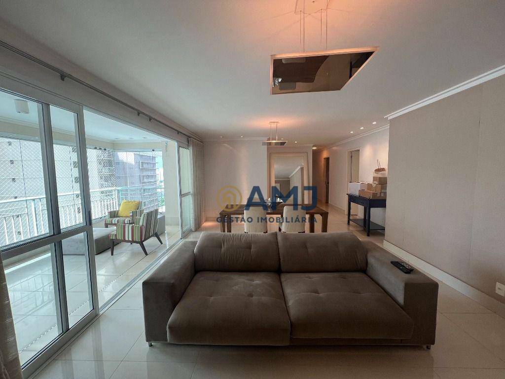 Apartamento à venda com 4 quartos, 154m² - Foto 1