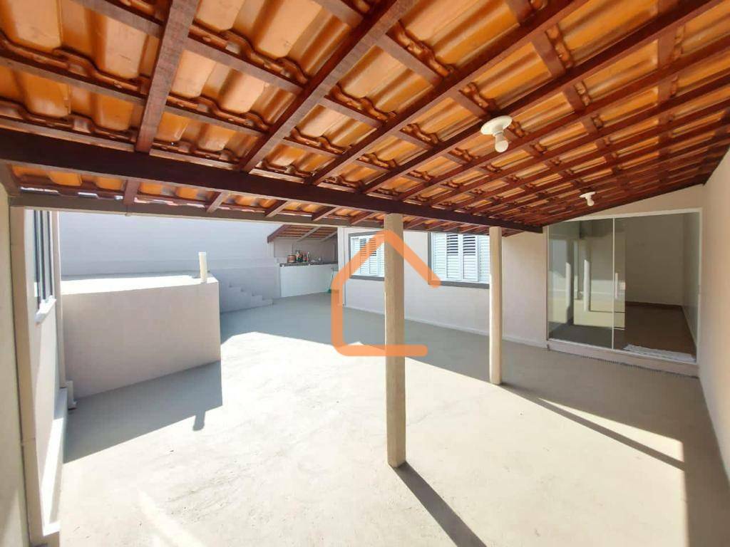 Casa à venda com 3 quartos, 136m² - Foto 14