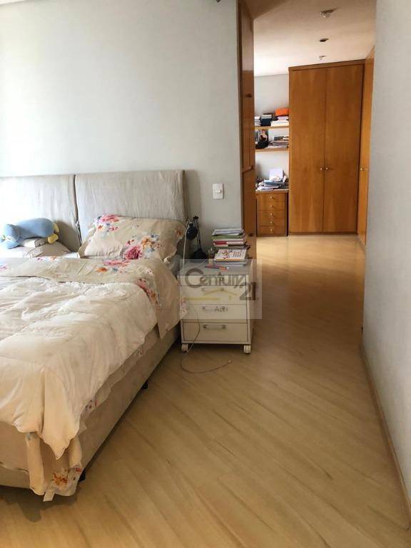 Cobertura à venda com 3 quartos, 250m² - Foto 17