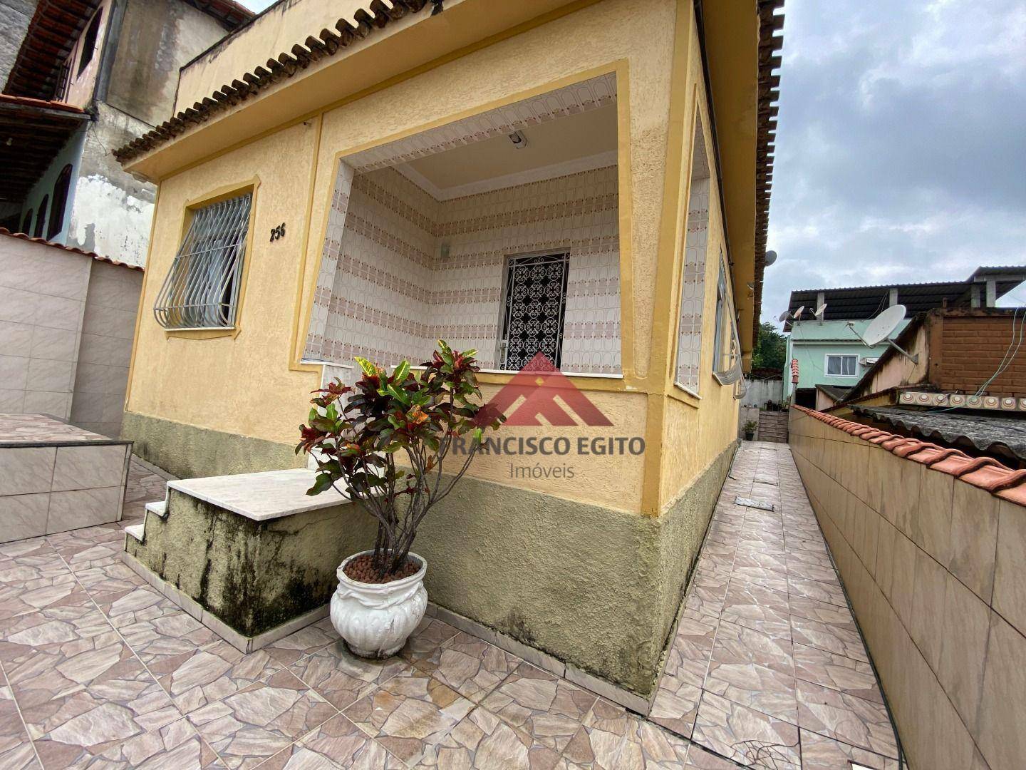 Casa à venda com 5 quartos, 160m² - Foto 3